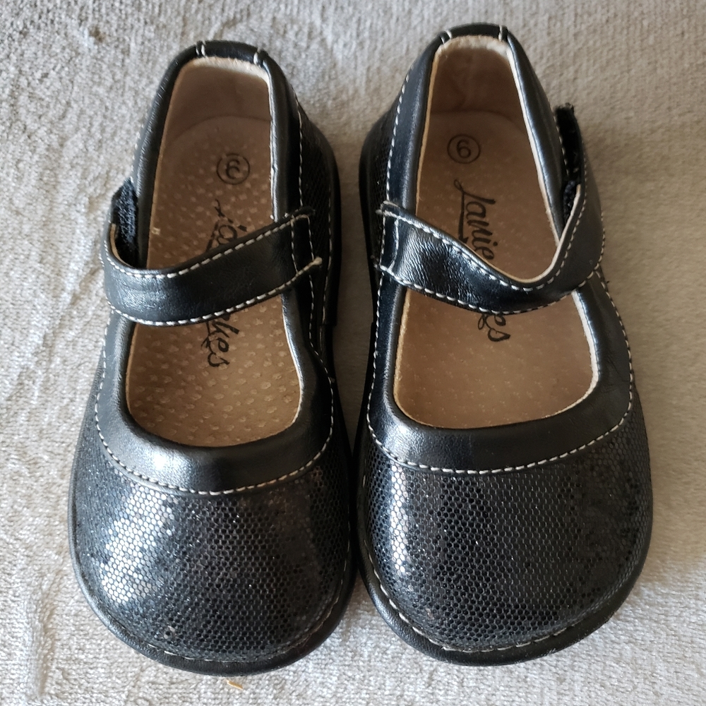 Laniecakes Sz 8 Dress Shoes